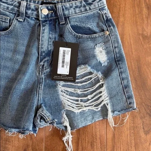 Pretty little thing denim shorts - Picture 9 of 10